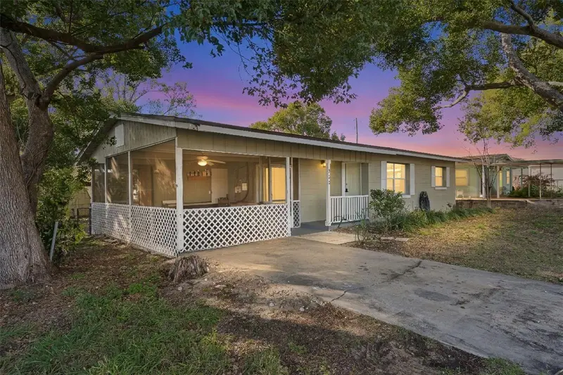 902 S Galena Ave, FL