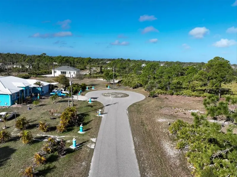 6 Berth Ct, FL