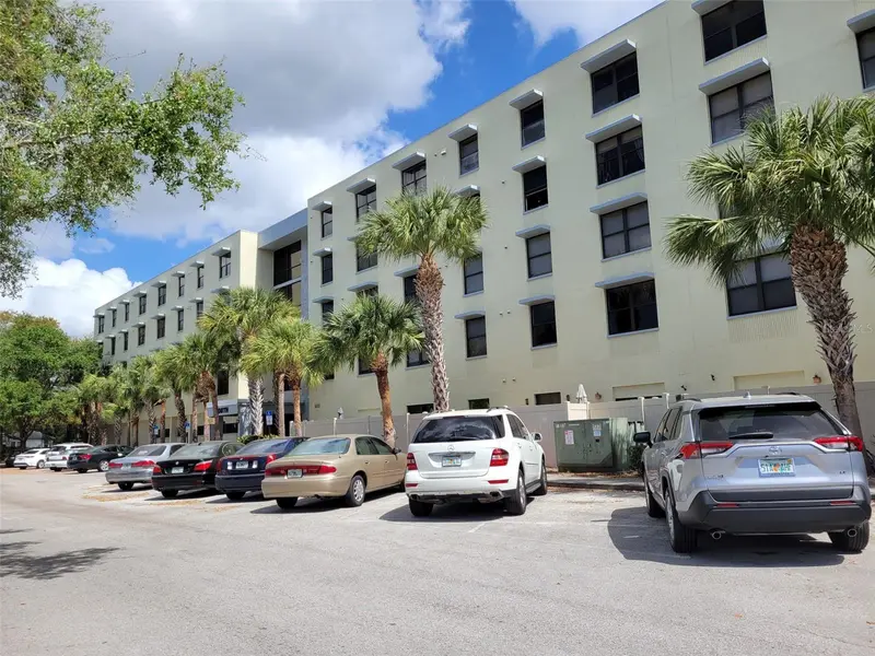 701 S Madison Ave #109, FL