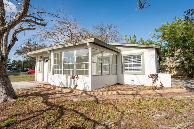 6699 78th Ave N, FL