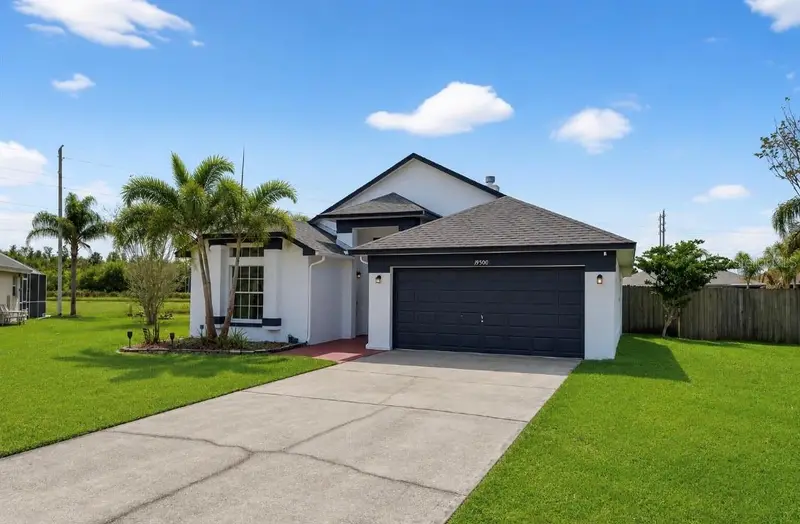 19500 Glen Elm Way, FL