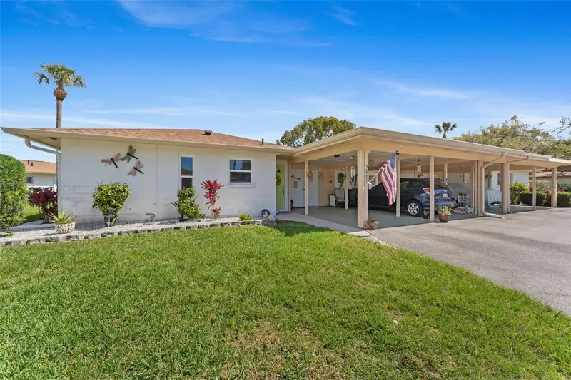5061 Live Oak Circle, FL