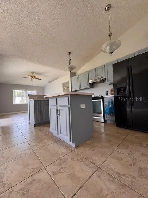 2405 Lincolnshire Ct, FL