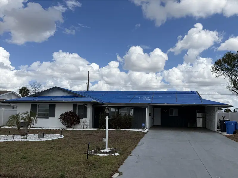 1205 Hacienda Dr, FL