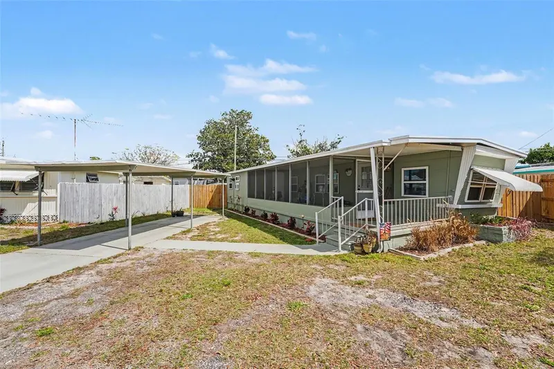 1922 Lullaby Dr, FL