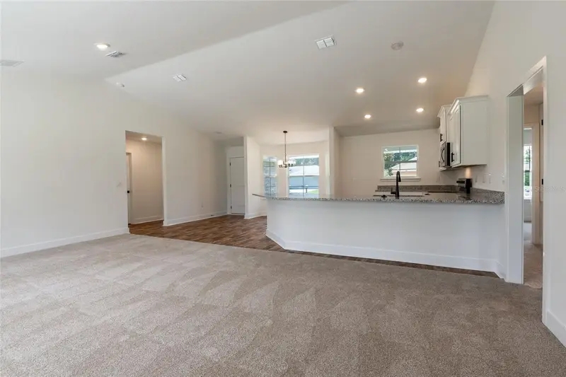 21 Richmond Dr, FL