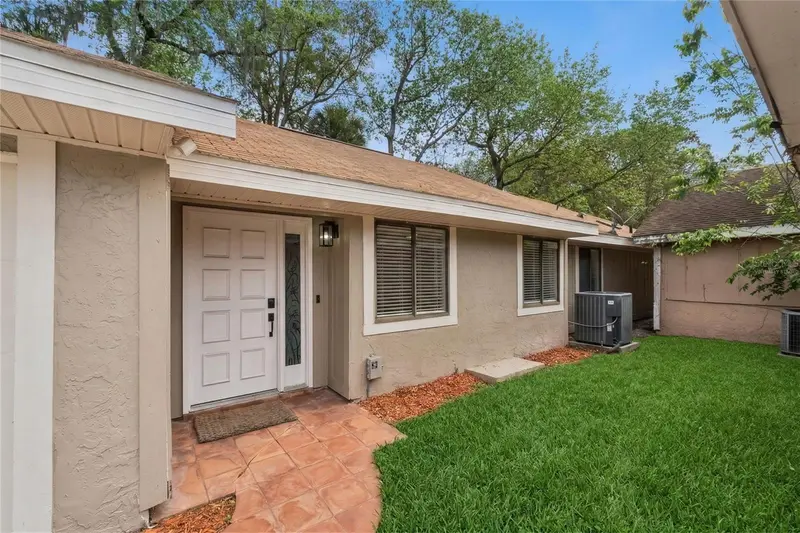 712 Linden Dr, FL
