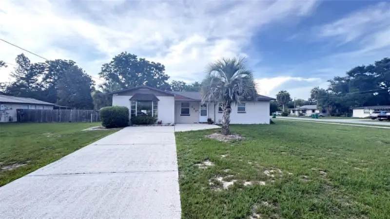 606 Jewell St, FL