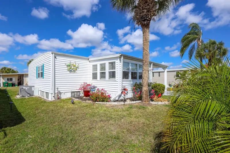 2100 Kings Hwy #406, FL
