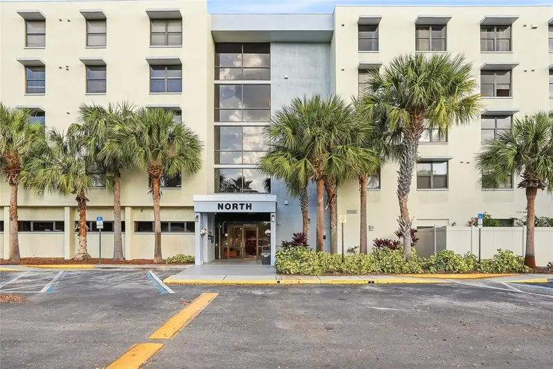 701 S Madison Ave #116, FL