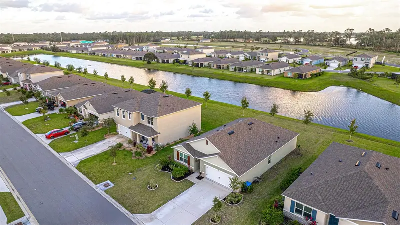 1326 Middle Lake Dr, FL