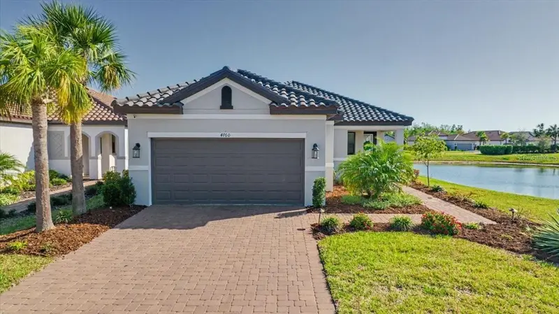4760 Crestpoint Way, FL