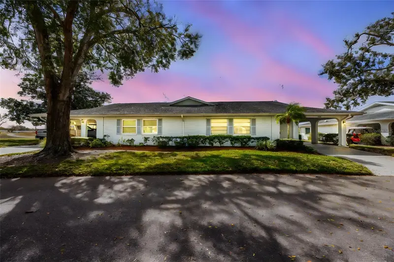 2020 Hullhouse Dr, FL