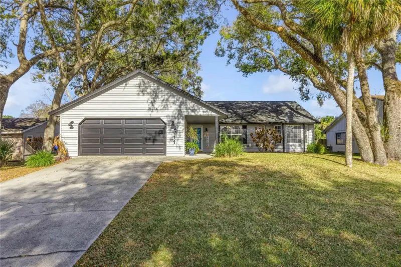 2711 Pine Tree Dr, FL