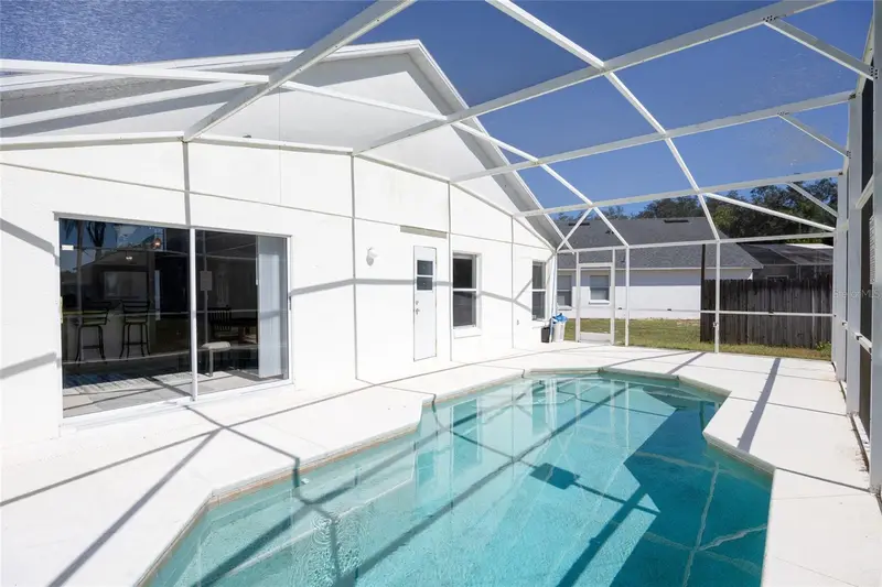 222 Lake Shore Pkwy, FL
