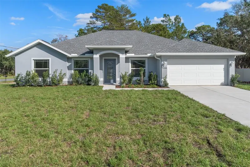17 Hawthorne Ct, FL