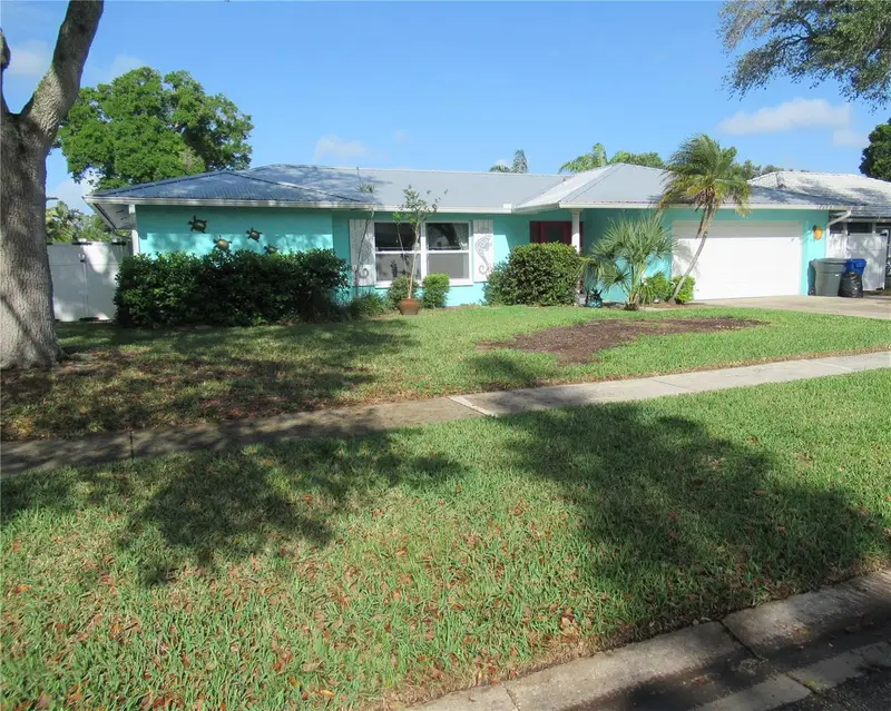 1250 Dinnerbell Ln E, FL