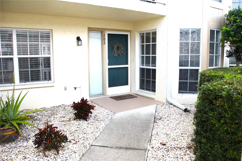 204 Silver Lake Dr #102, FL