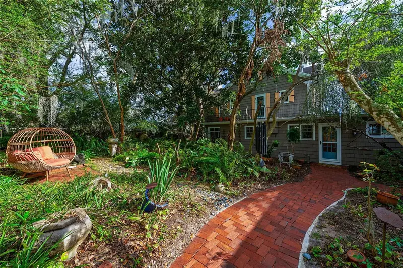 976 Fairview Ave, FL