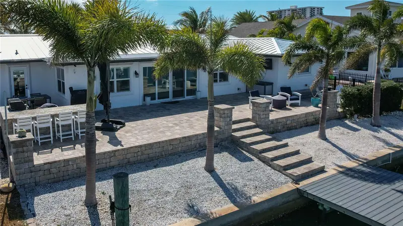 430 Palm Is Se, FL