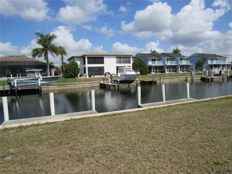 2818 & 2824 Magdalina Dr, FL