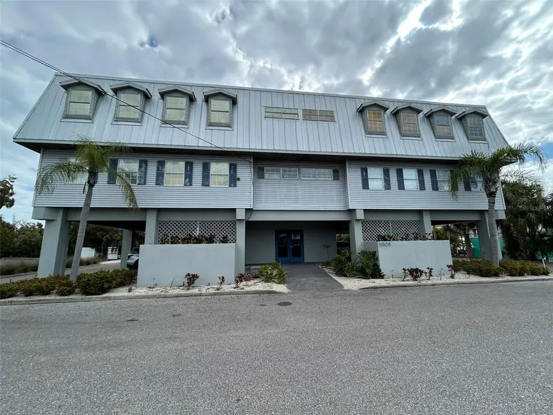 3909 E Bay Dr #115, FL
