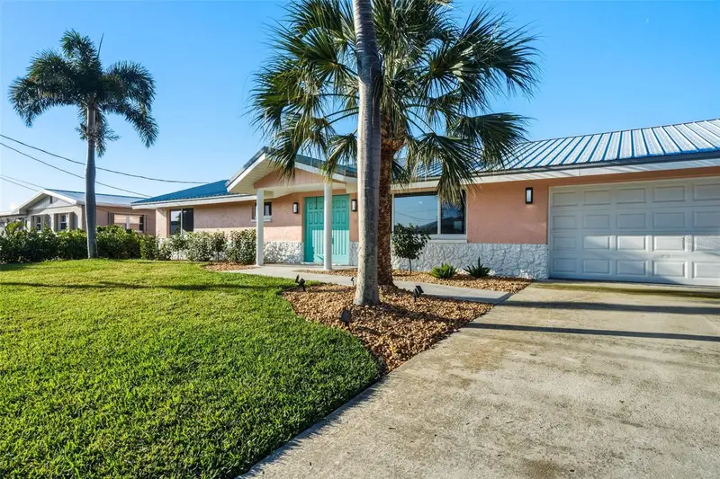 105 Leland St Se, FL