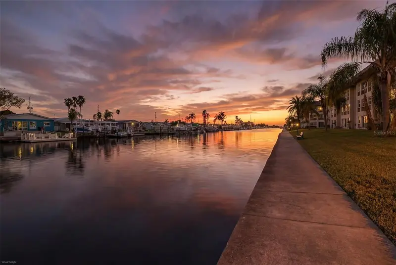 4660 Marine Pkwy #303, FL