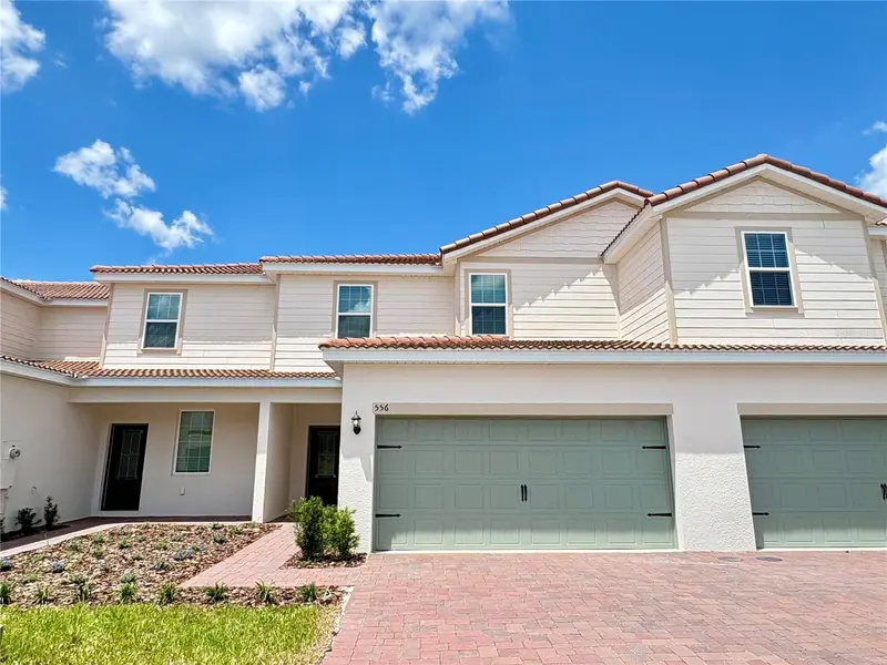 556 Bay Leaf Dr, FL