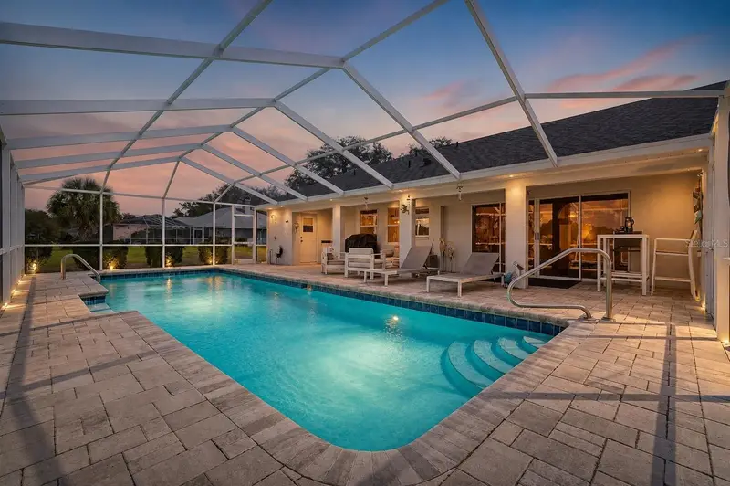 11009 Woodland Waters Blvd, FL