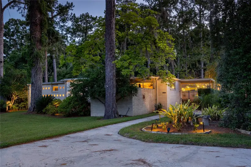 2010 Nw 32nd Ter, FL