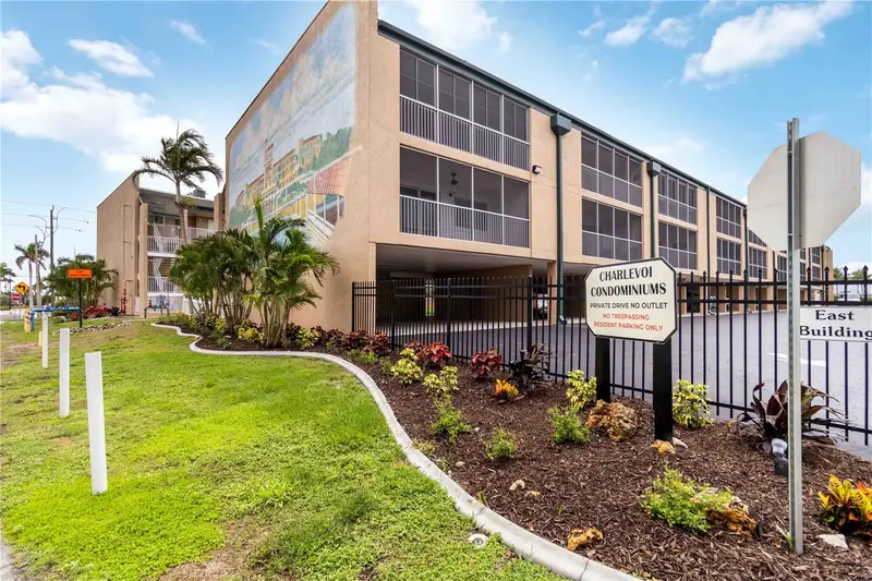 150 Harborside Ave #307, FL