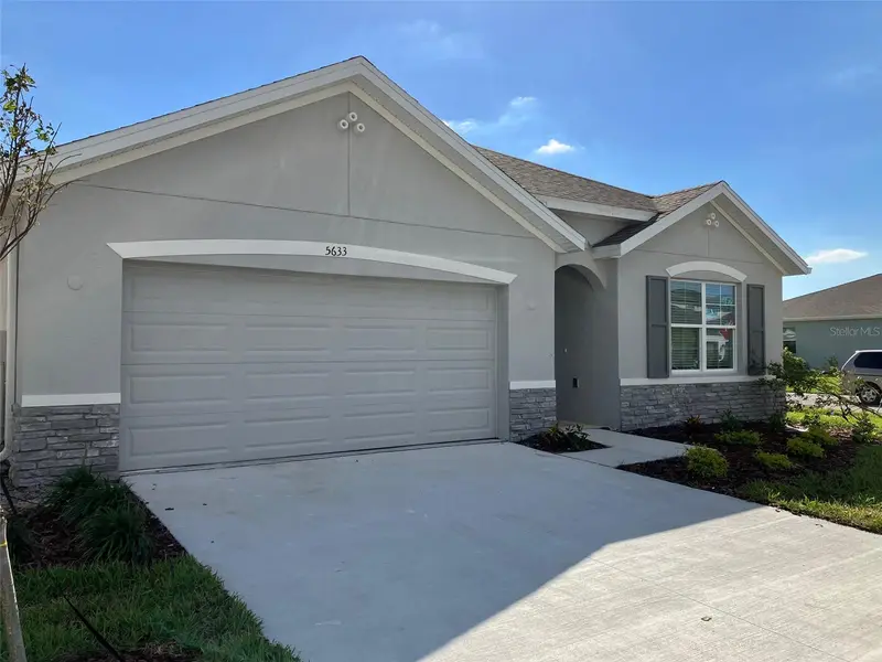 5633 Soft Skies Dr, FL