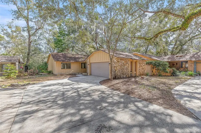38 Snaresbrook Ct, FL