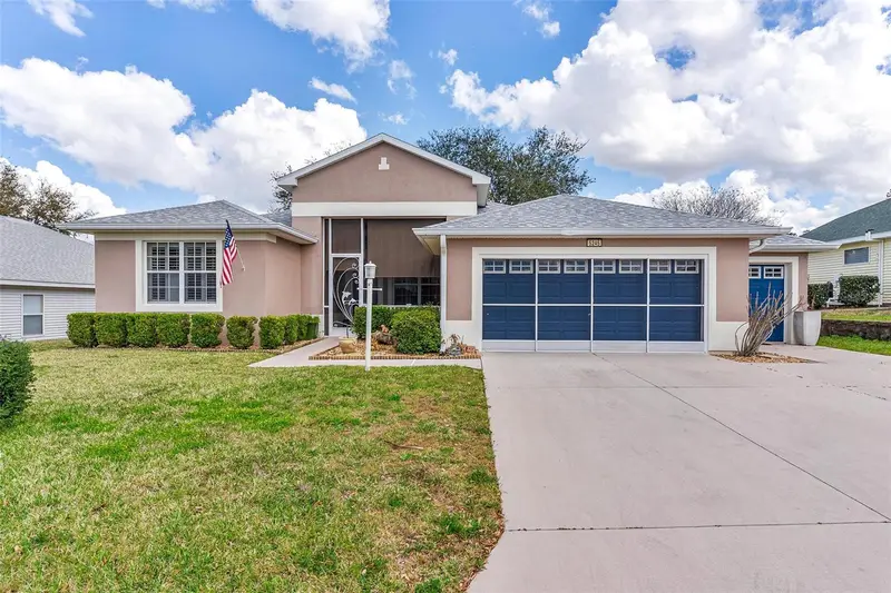 5245 China Sea Dr, FL