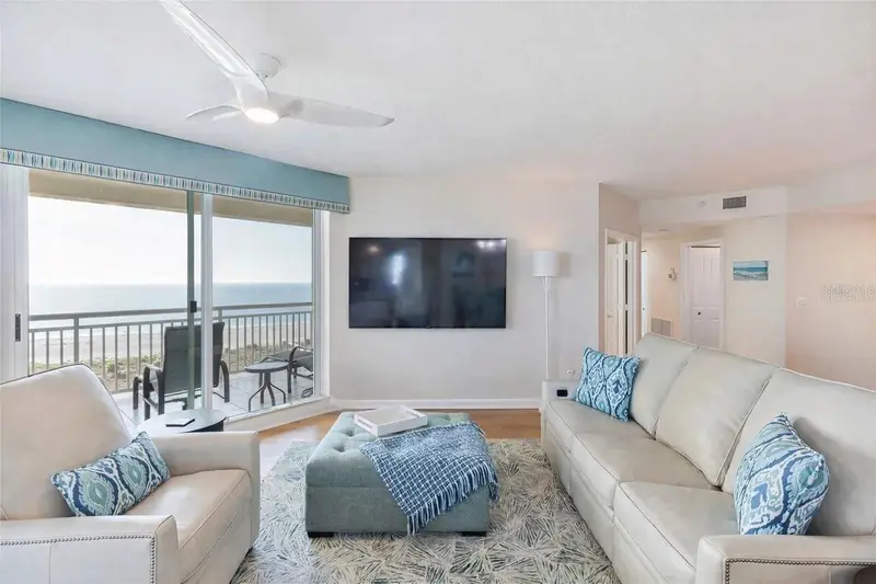 1180 Gulf Blvd #1105, FL
