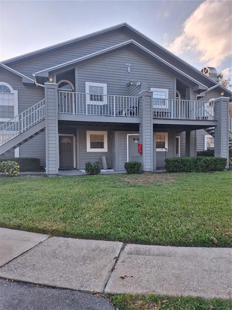 11910 Skylake Pl #E, FL