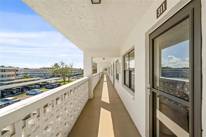 4910 Bay St Ne #311, FL