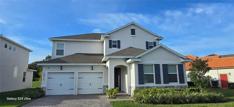 18410 Blue Heron Cir, FL