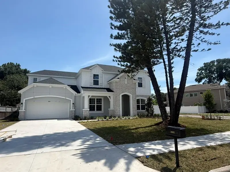 3601 E Tampa Cir, FL