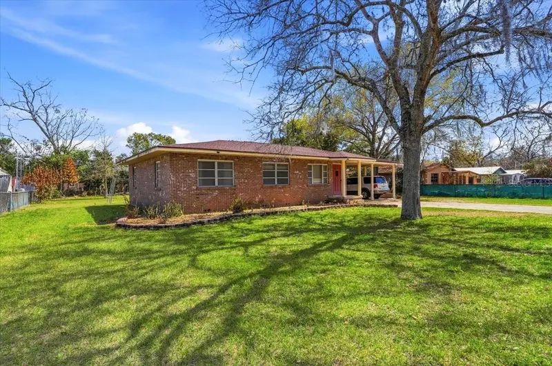 137 Highland Ave, FL
