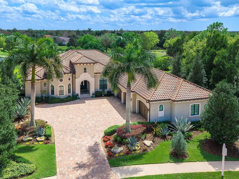 7515 Ladybank Xing, FL