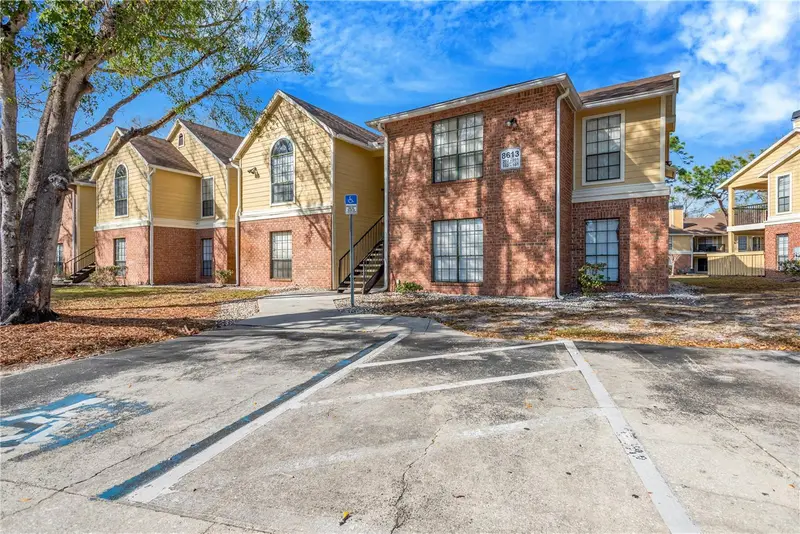 8613 Mallard Reserve Dr #102, FL