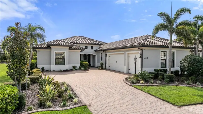 16316 Castle Park Ter, FL