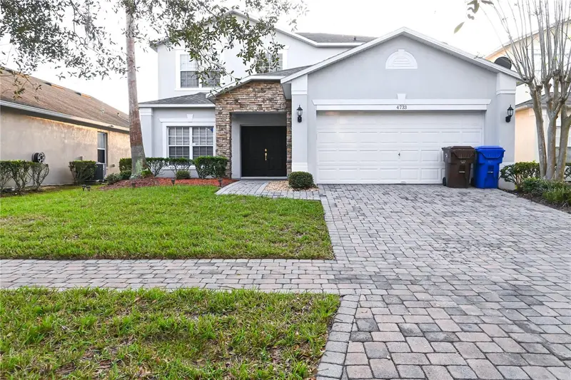 4733 Cumbriam Lakes Dr, FL