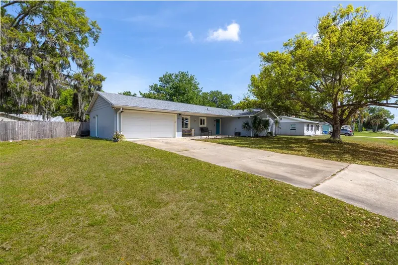 1709 Umbrella Tree Dr, FL