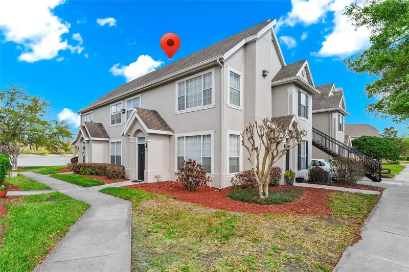 9013 Lee Vista Blvd #1910, FL