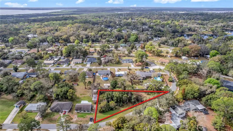 205 Plumosa Rd, FL