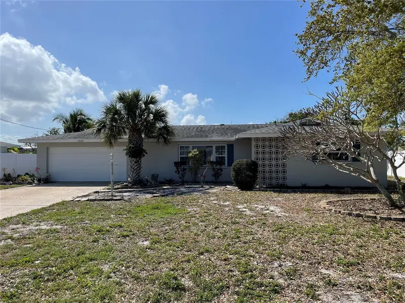 10307 Sandpiper Rd W, FL