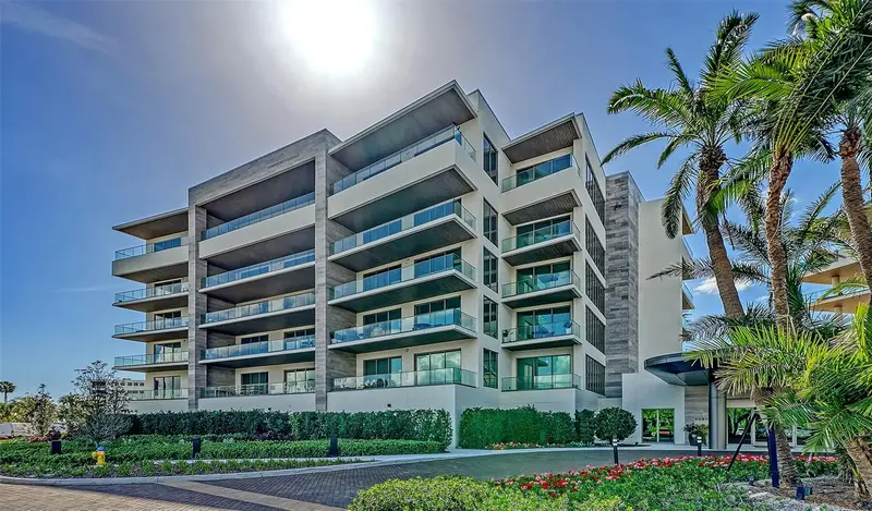 1581 Gulf Of Mexico Dr #406, FL